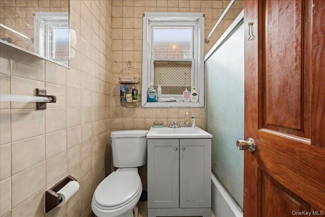 2304 Glebe Avenue, Bronx, NY 10462