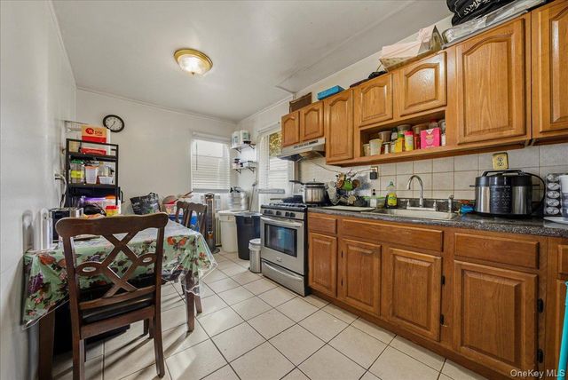 2304 Glebe Avenue, Bronx, NY 10462