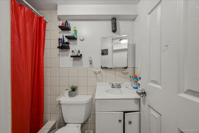 2304 Glebe Avenue, Bronx, NY 10462