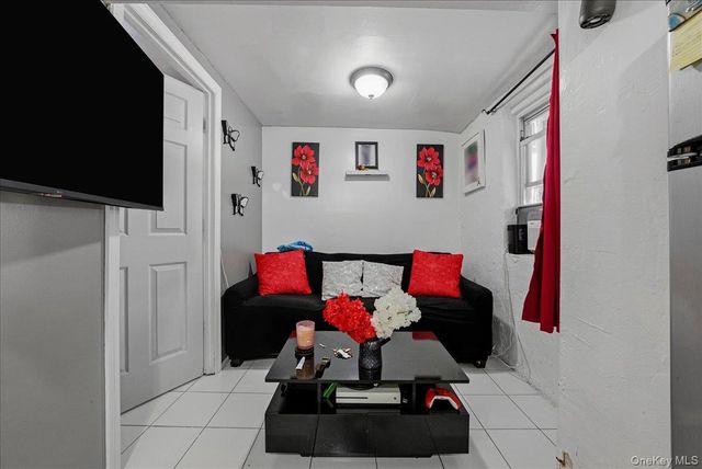 2304 Glebe Avenue, Bronx, NY 10462