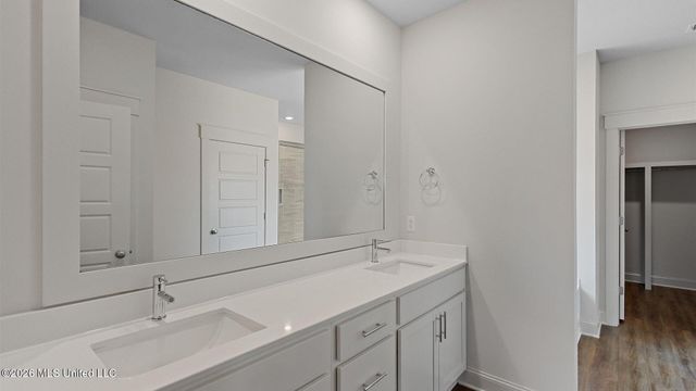 321 Castlewood Circle, Canton, MS 39046