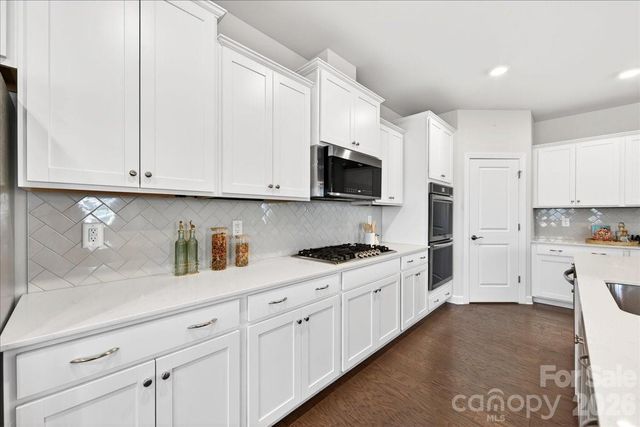22024 Finworthy Lane, Huntersville, NC 28078