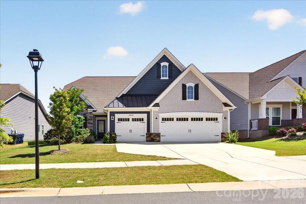22024 Finworthy Lane, Huntersville, NC 28078