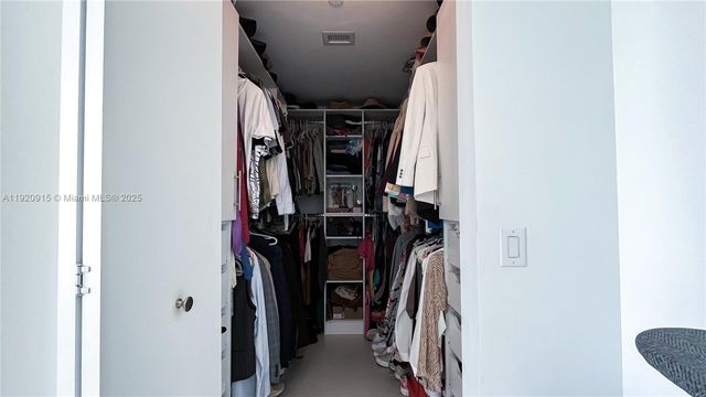 501 NE 31st St 3808, Miami, FL 33137