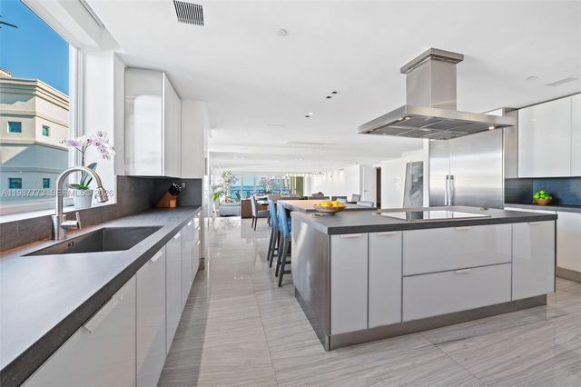 3535 Hiawatha Ave 502, Miami, FL 33133