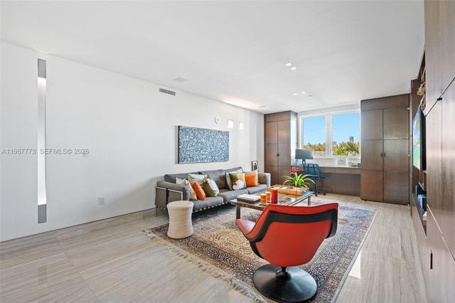 3535 Hiawatha Ave 502, Miami, FL 33133