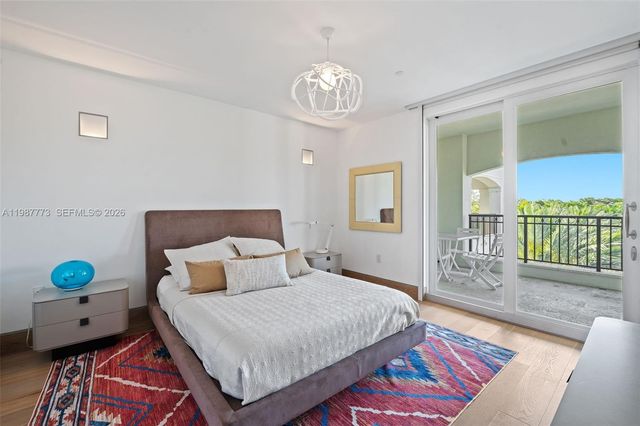 3535 Hiawatha Ave 502, Miami, FL 33133