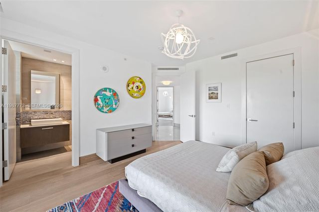 3535 Hiawatha Ave 502, Miami, FL 33133