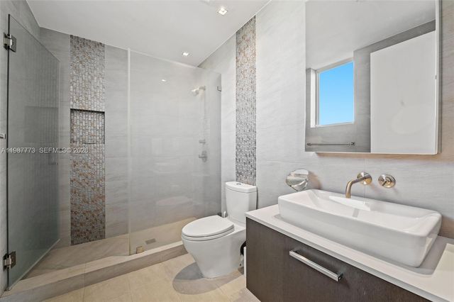 3535 Hiawatha Ave 502, Miami, FL 33133