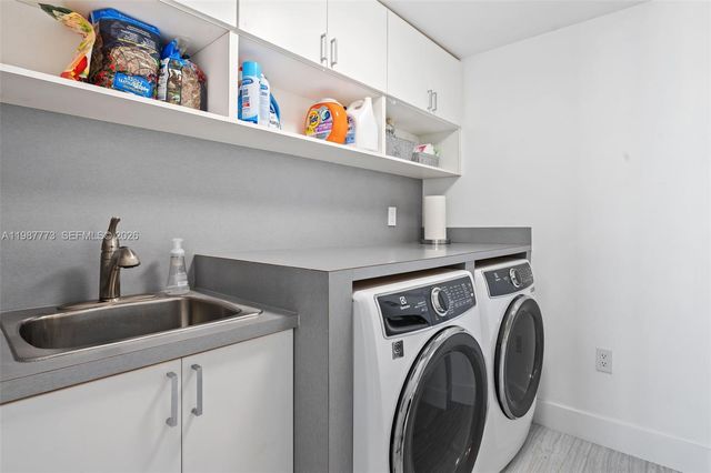 3535 Hiawatha Ave 502, Miami, FL 33133