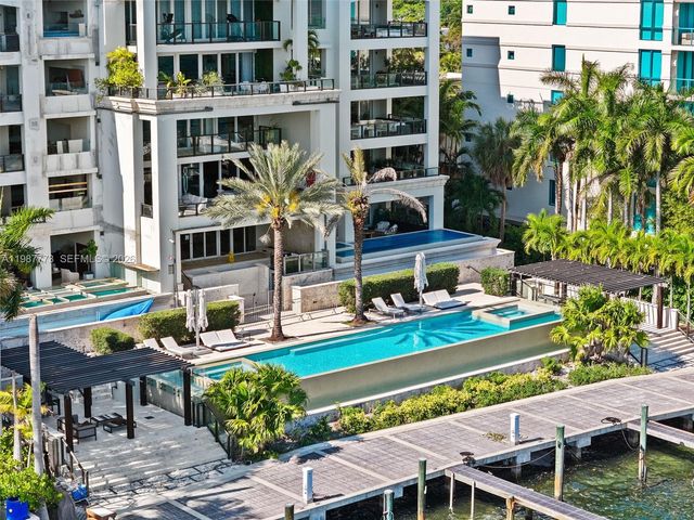 3535 Hiawatha Ave 502, Miami, FL 33133