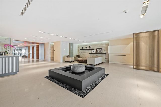 3535 Hiawatha Ave 502, Miami, FL 33133