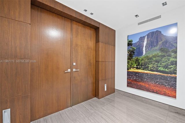 3535 Hiawatha Ave 502, Miami, FL 33133