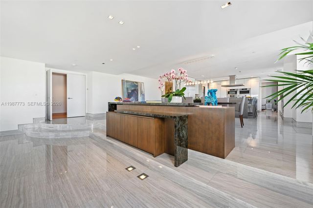 3535 Hiawatha Ave 502, Miami, FL 33133