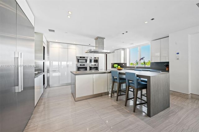 3535 Hiawatha Ave 502, Miami, FL 33133