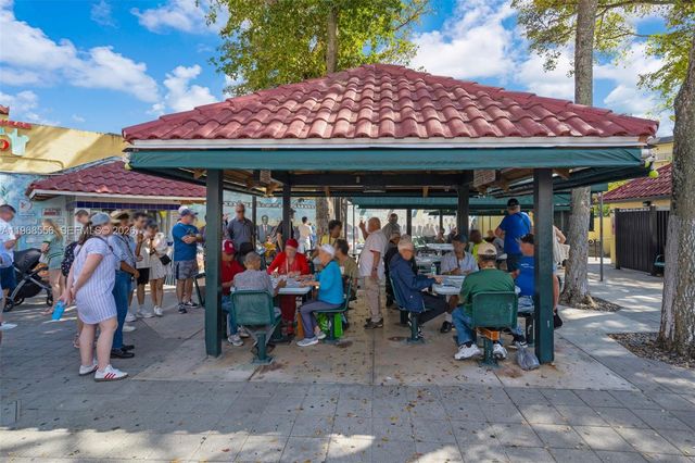 1475 SW 8th St 610, Miami, FL 33135