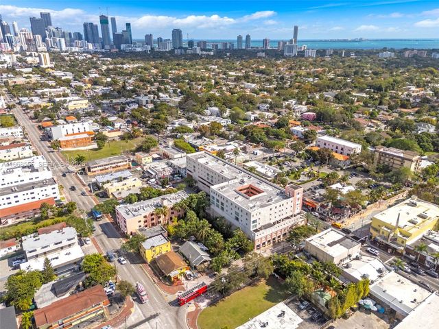 1475 SW 8th St 610, Miami, FL 33135