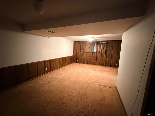 14824 Hillside Plaza, Omaha, NE 68154