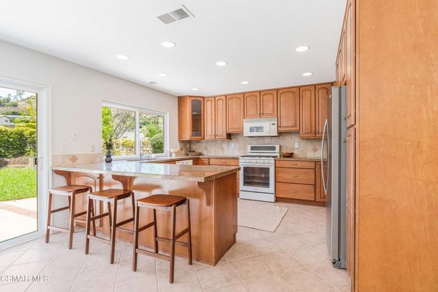 403 Blackhawk Drive, Newbury Park, CA 91320