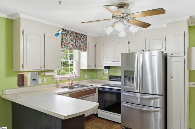 209 Woodberry Circle, Easley, SC 29642