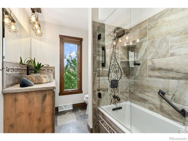 204 S County Road 3, Fort Collins, CO 80524