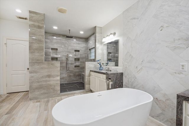 14610 Majestic Oaks, Magnolia, TX 77354