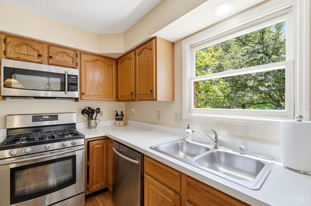 6295 Stoneyford Court, West Chester, OH 45069