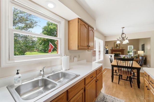 6295 Stoneyford Court, West Chester, OH 45069