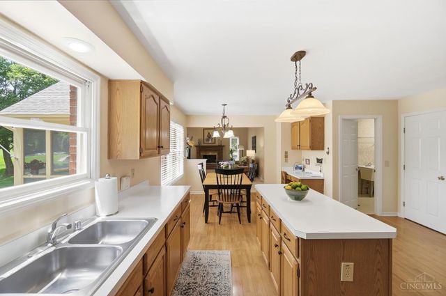 6295 Stoneyford Court, West Chester, OH 45069