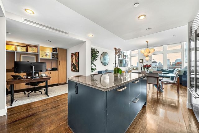 360 Newbury Street PH807, Boston, MA 02115