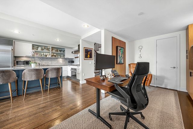 360 Newbury Street PH807, Boston, MA 02115