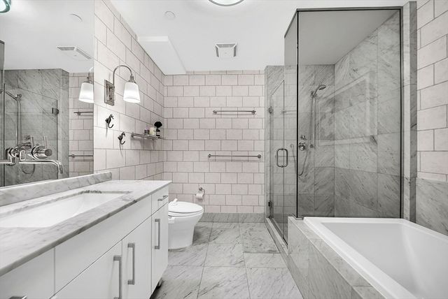 360 Newbury Street PH807, Boston, MA 02115