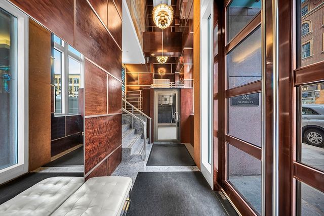 360 Newbury Street PH807, Boston, MA 02115