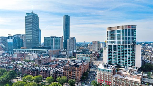 360 Newbury Street PH807, Boston, MA 02115