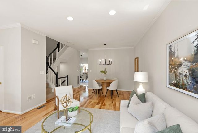 4127 FAIRFAX CENTER CREEK DR, Fairfax, VA 22030
