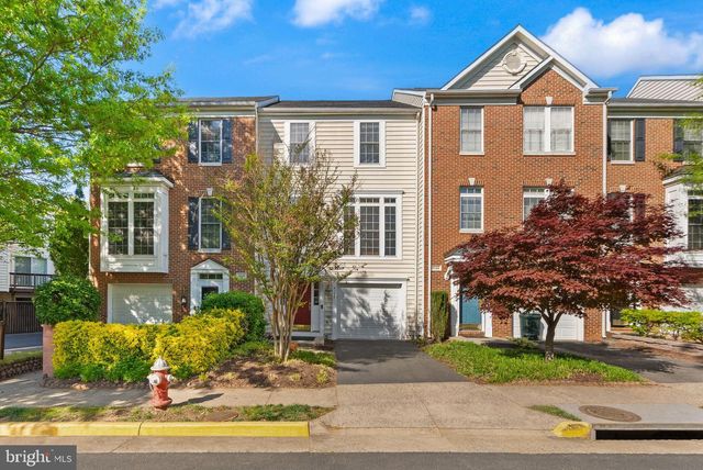4127 FAIRFAX CENTER CREEK DR, Fairfax, VA 22030