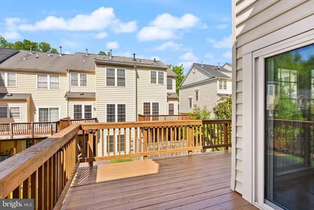 4127 FAIRFAX CENTER CREEK DR, Fairfax, VA 22030