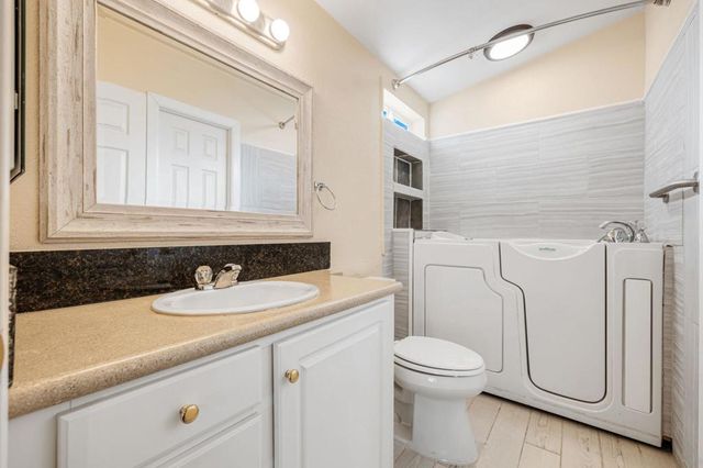 15300 Palm Drive 33, Desert Hot Springs, CA 92240