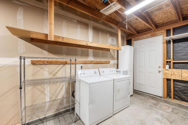 15300 Palm Drive 33, Desert Hot Springs, CA 92240