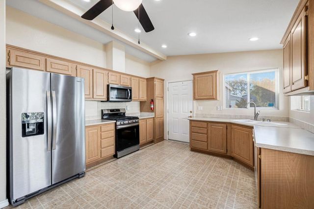 15300 Palm Drive 33, Desert Hot Springs, CA 92240