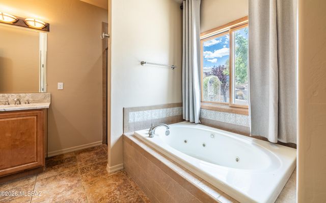 241 N Suntan Drive, Vail, AZ 85641