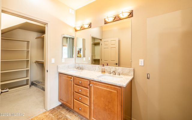 241 N Suntan Drive, Vail, AZ 85641
