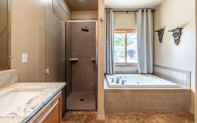 241 N Suntan Drive, Vail, AZ 85641
