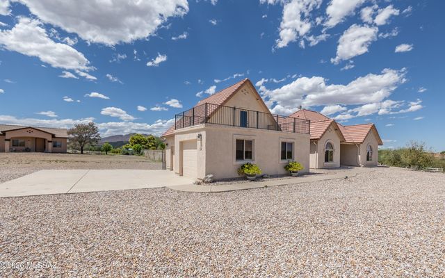 241 N Suntan Drive, Vail, AZ 85641