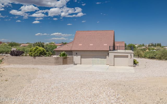 241 N Suntan Drive, Vail, AZ 85641