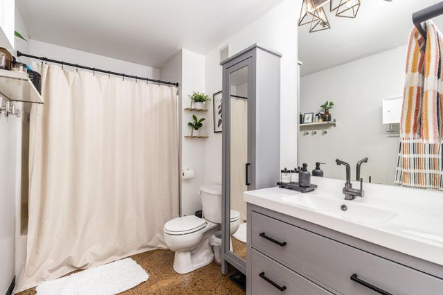 500 Robert Street N 201, Saint Paul, MN 55101