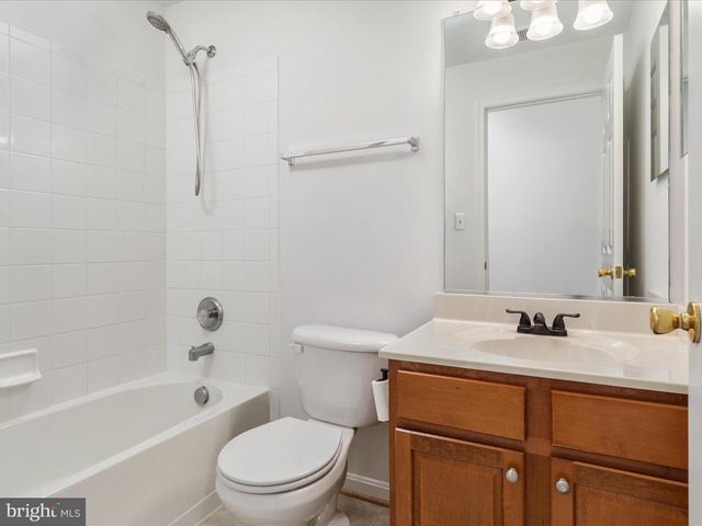 416 GATEPOST CT, Purcellville, VA 20132