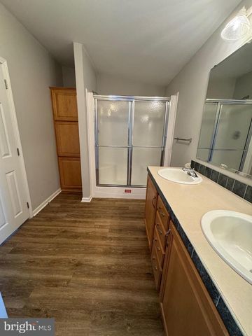 4 POPPY PL, Royersford, PA 19468