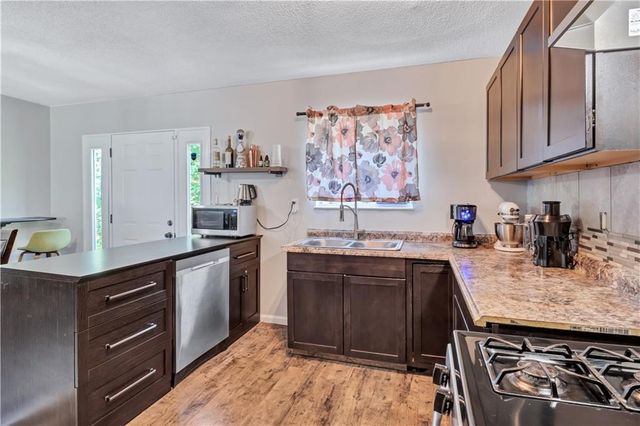 2225 Pleasant Hill Road, Atlanta, GA 30349