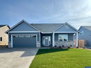 458 NE Cedar St, Sublimity, OR 97385